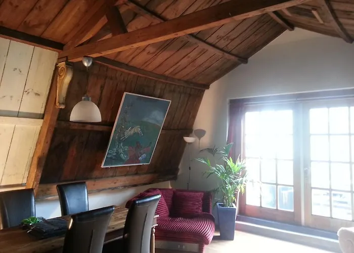 Nando\'S B&B Utrecht City Centre